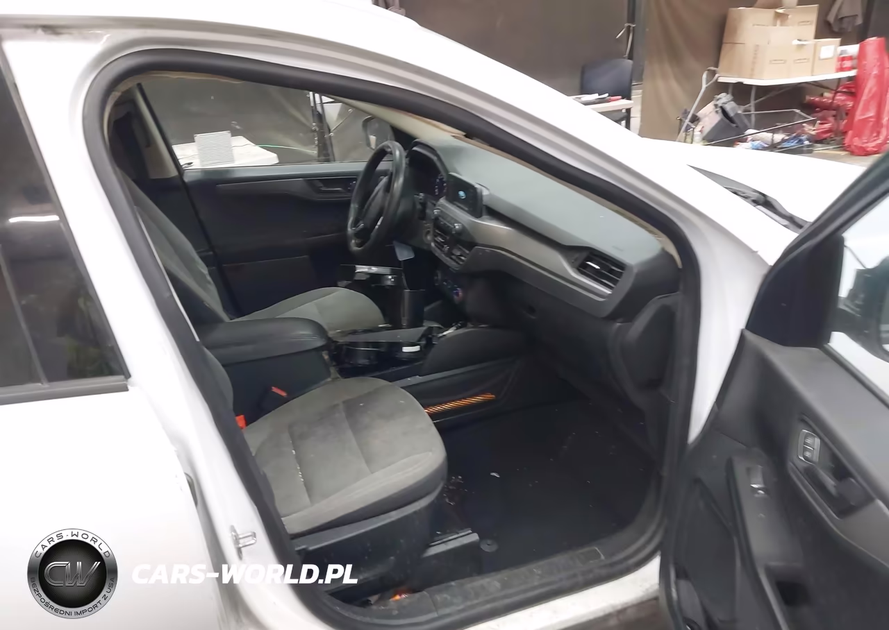 2020 Ford Escape S VIN:1FMCU0F61LUB44811 - 5