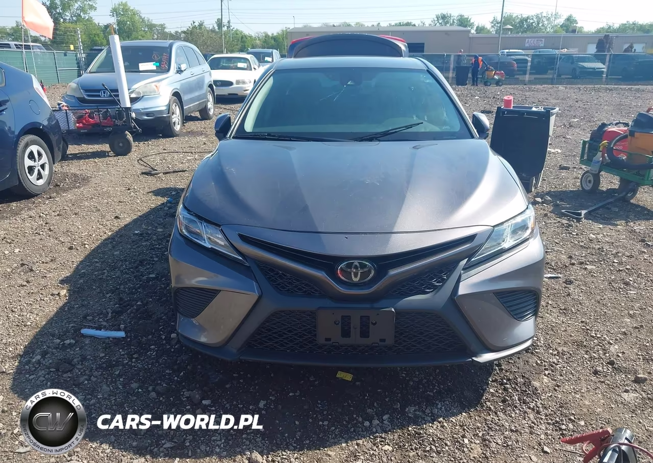 2020 Toyota Camry Se VIN:4T1G11AK3LU944174 - 13