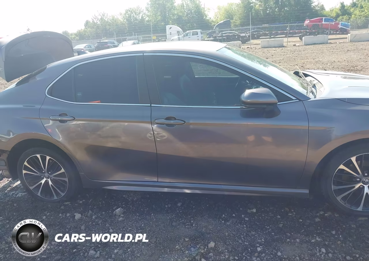 2020 Toyota Camry Se VIN:4T1G11AK3LU944174 - 14