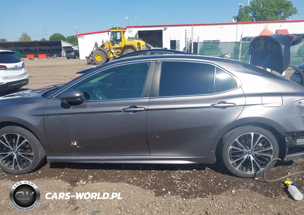 2020 Toyota Camry Se VIN:4T1G11AK3LU944174 - 15