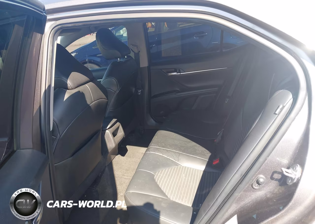 2020 Toyota Camry Se VIN:4T1G11AK3LU944174 - 8