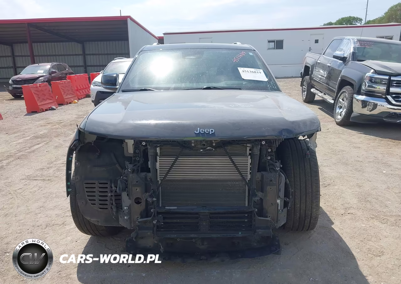2022 Jeep Grand Cherokee Summit Reserve 4X4 VIN:1C4RJHET9N8517781 - 13