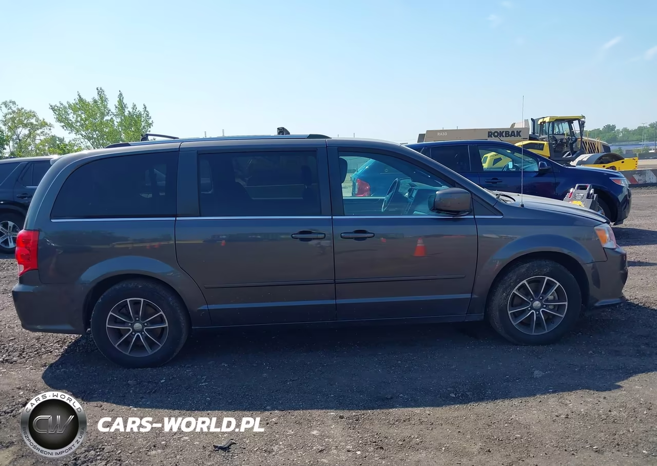 2017 Dodge Grand Caravan Sxt VIN:2C4RDGCG3HR758770 - 13