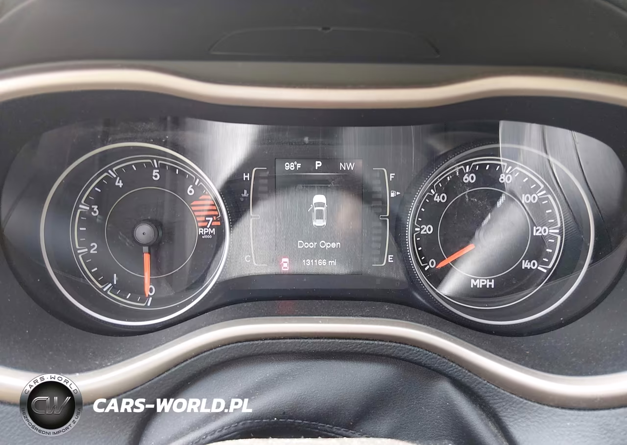 2016 Jeep Cherokee Sport VIN:1C4PJMAB4GW143236 - 7