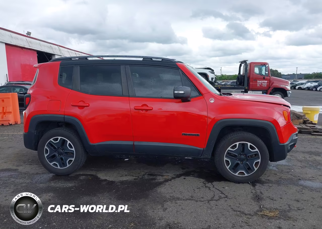 2015 Jeep Renegade Trailhawk VIN:ZACCJBCT5FPB96029 - 13