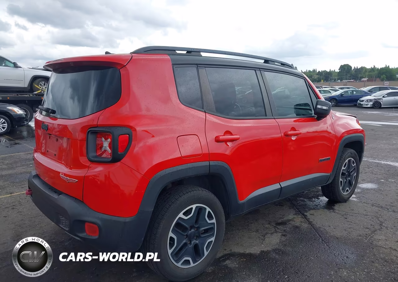 2015 Jeep Renegade Trailhawk VIN:ZACCJBCT5FPB96029 - 4