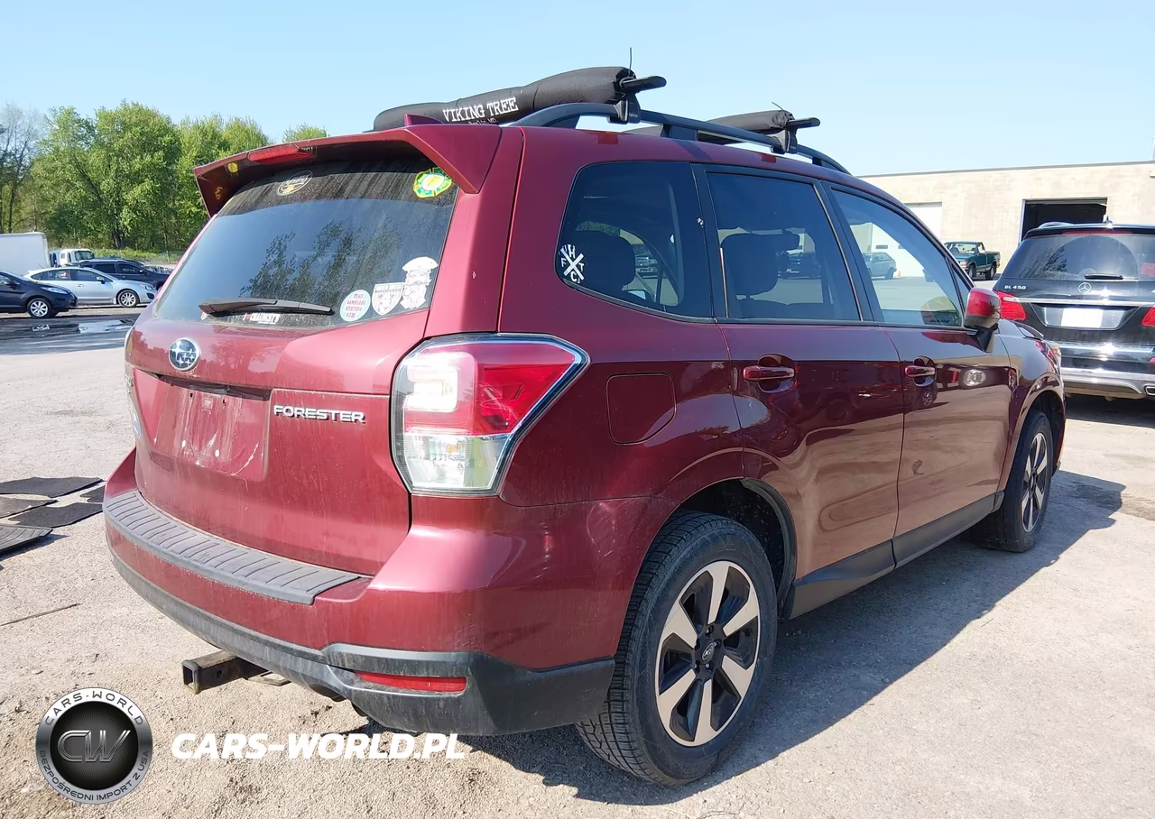 2018 Subaru Forester 2.5I Premium VIN:JF2SJAEC9JH533466 - 4