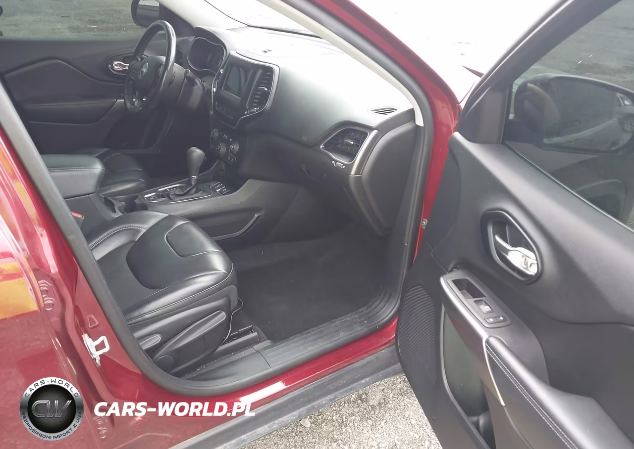 2020 Jeep Cherokee Latitude Plus Fwd VIN:1C4PJLLB8LD641890 - 5