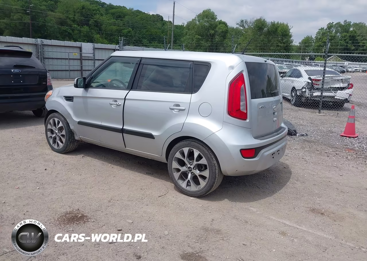 2013 Kia Soul ! VIN:KNDJT2A60D7564688 - 3
