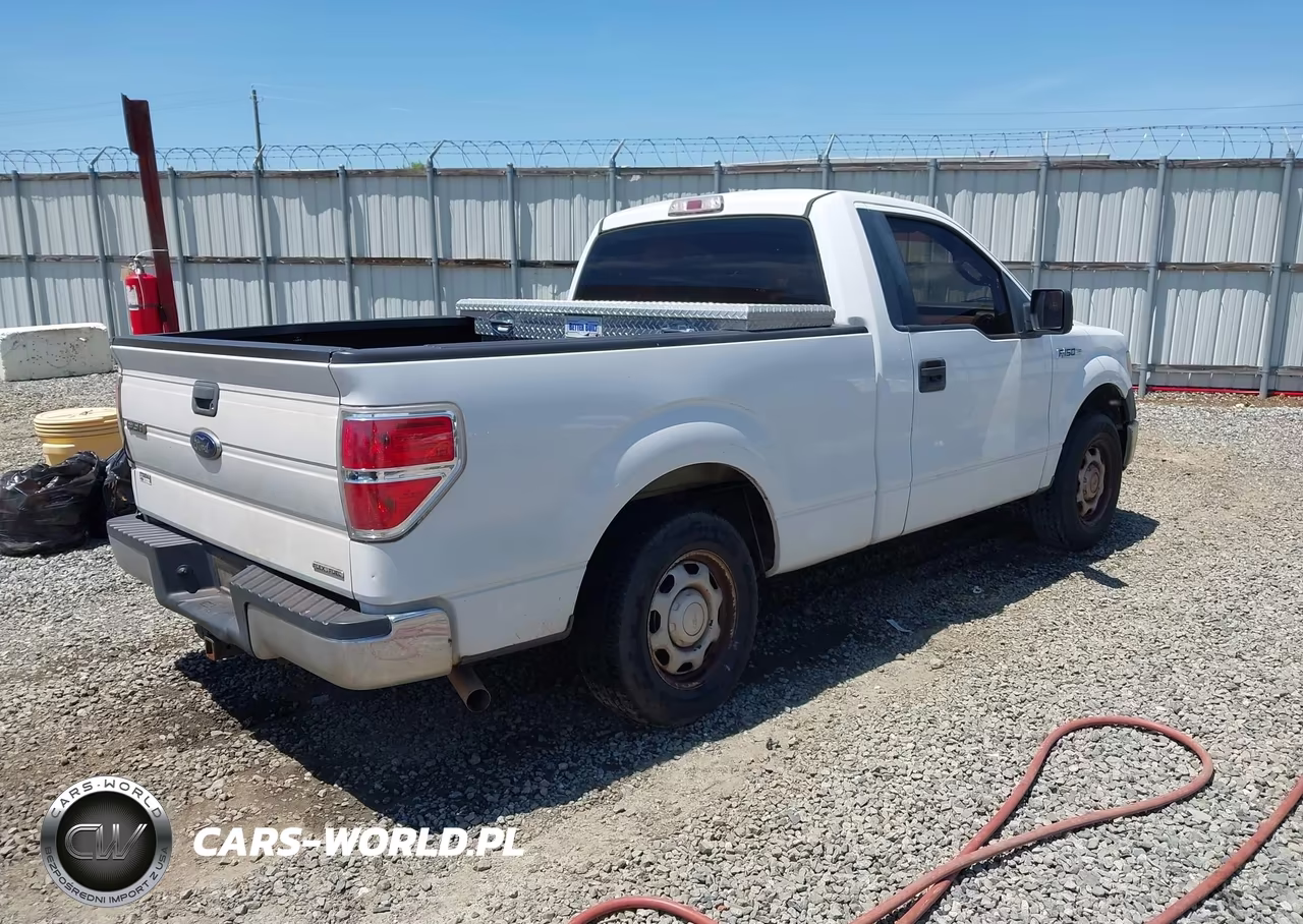 2014 Ford F-150 Xl VIN:1FTMF1CM4EFA67581 - 4