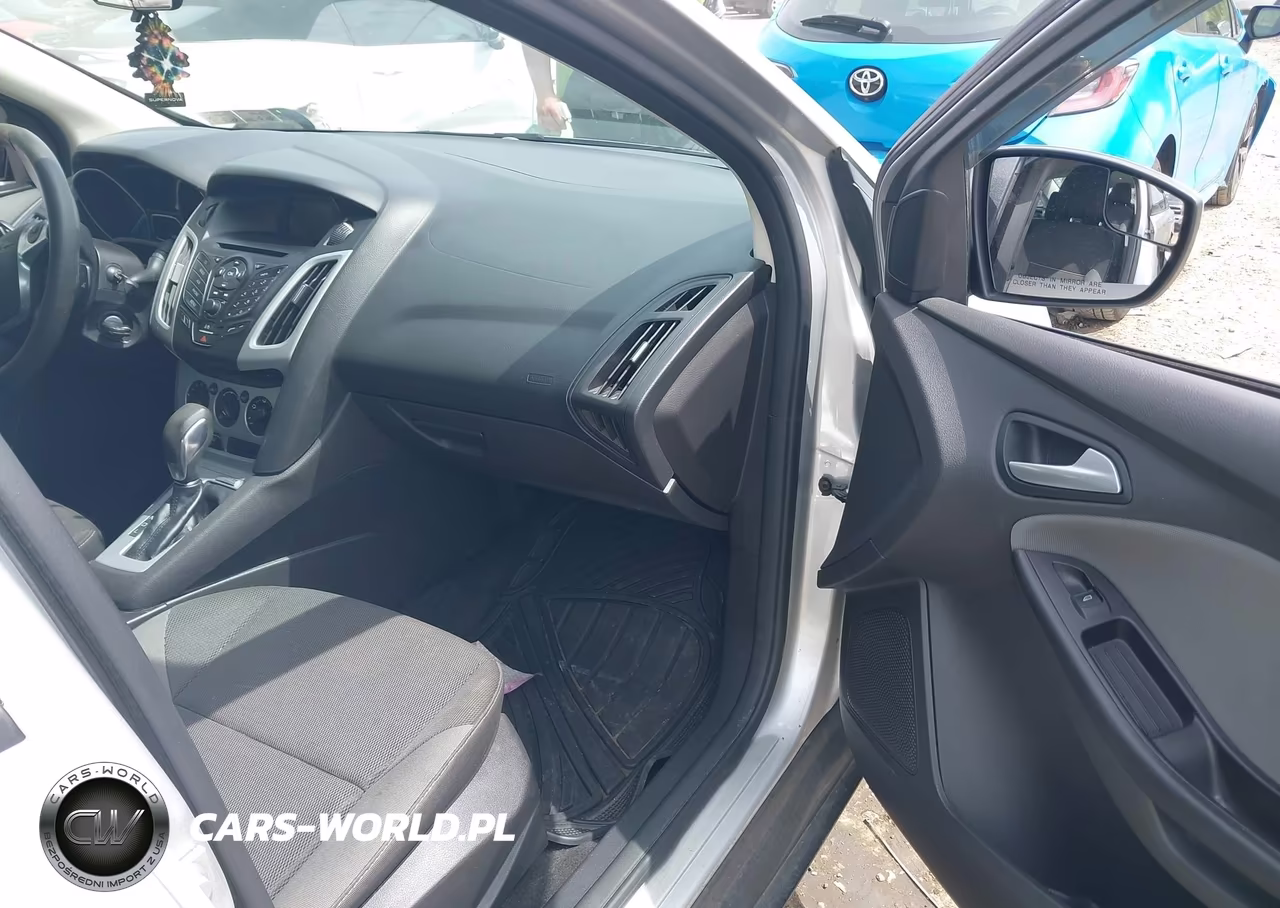 2013 Ford Focus Se VIN:1FADP3F28DL242035 - 5