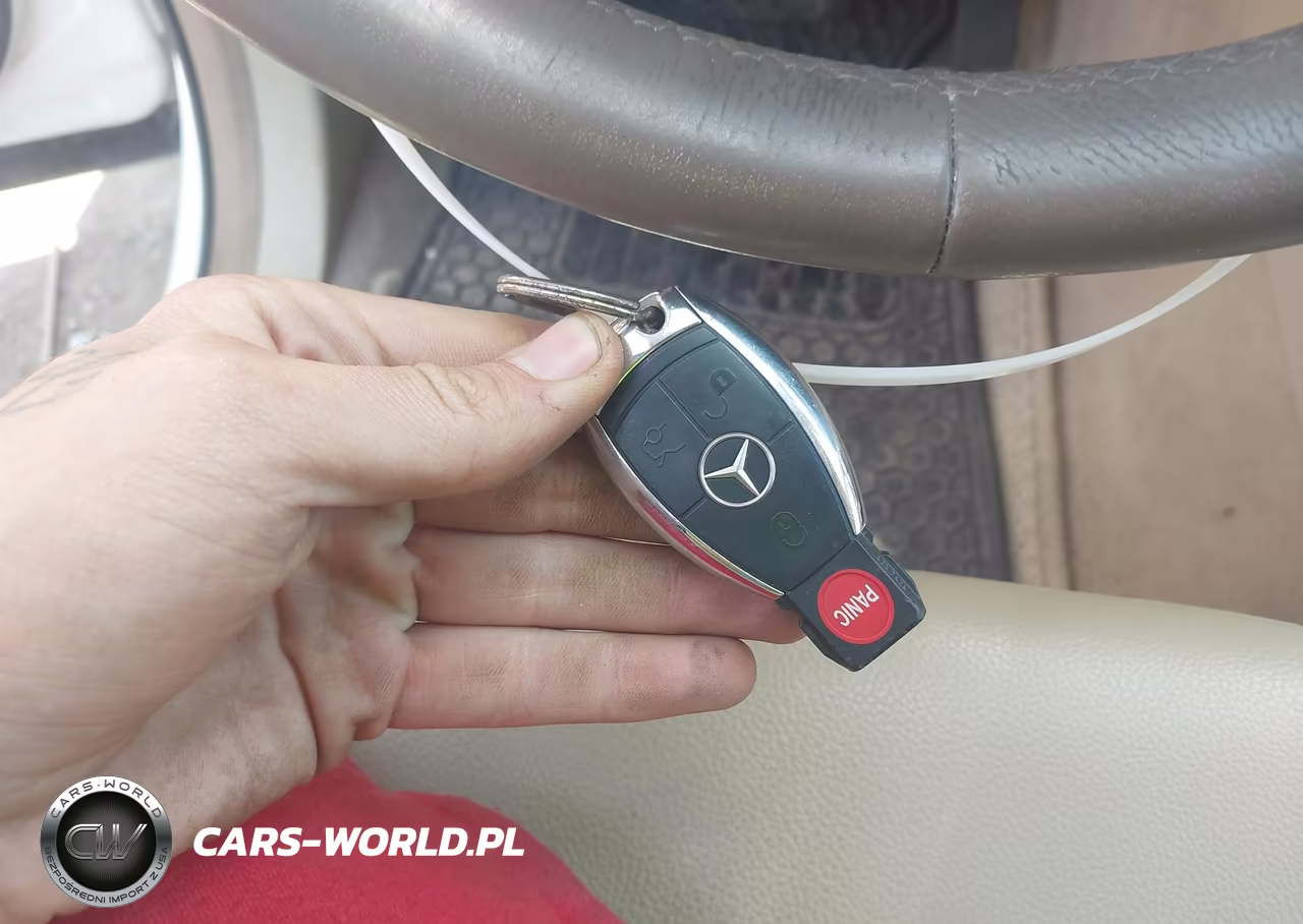 2008 Mercedes-Benz R 350 4Matic VIN:4JGCB65E28A074066 - 11