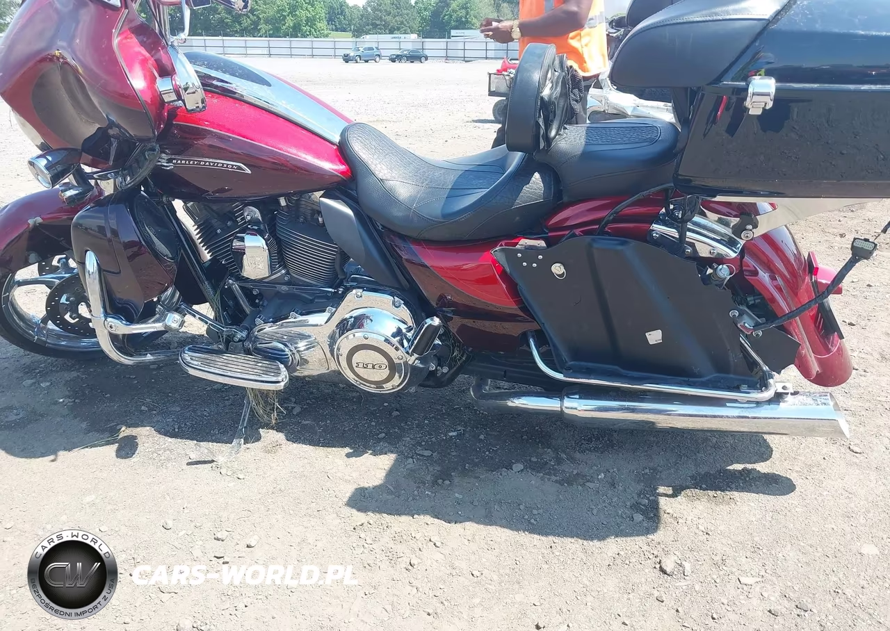 2012 Harley-Davidson Flhxse3 Cvo Street Glide VIN:1HD1PZ816CB957788 - 9