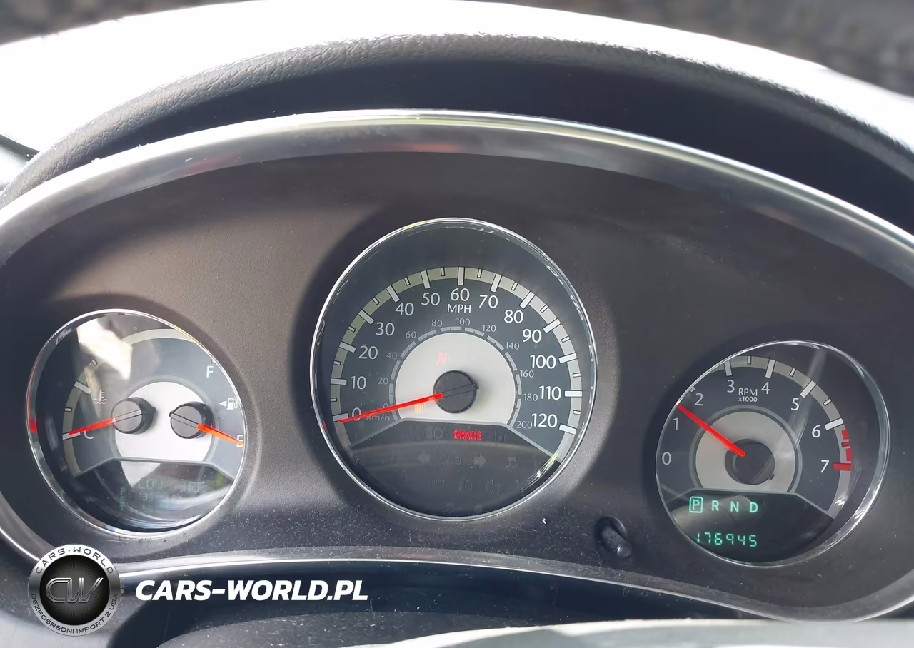 2012 Chrysler 200 Limited VIN:1C3CCBCB8CN175394 - 7