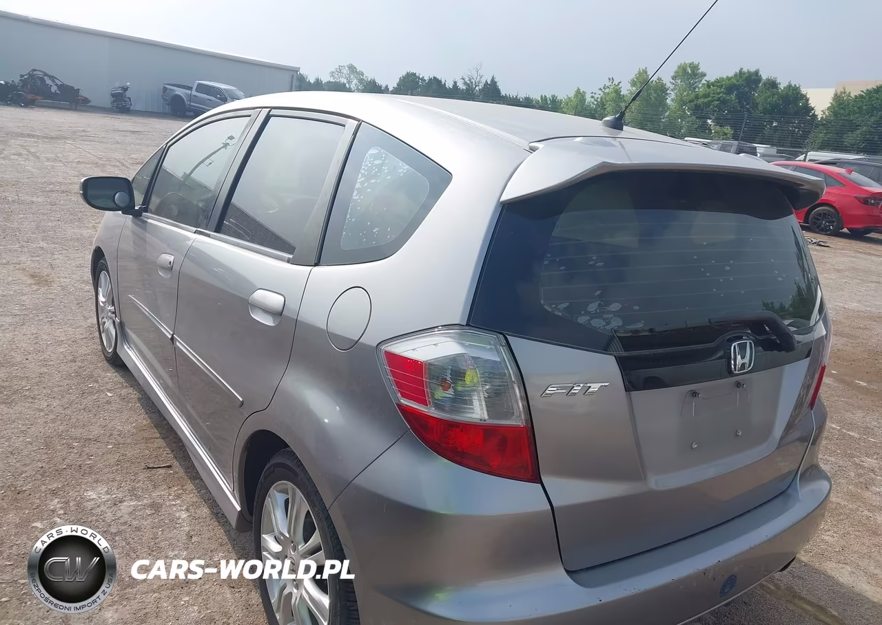 2009 Honda Fit Sport VIN:JHMGE88649S009212 - 3