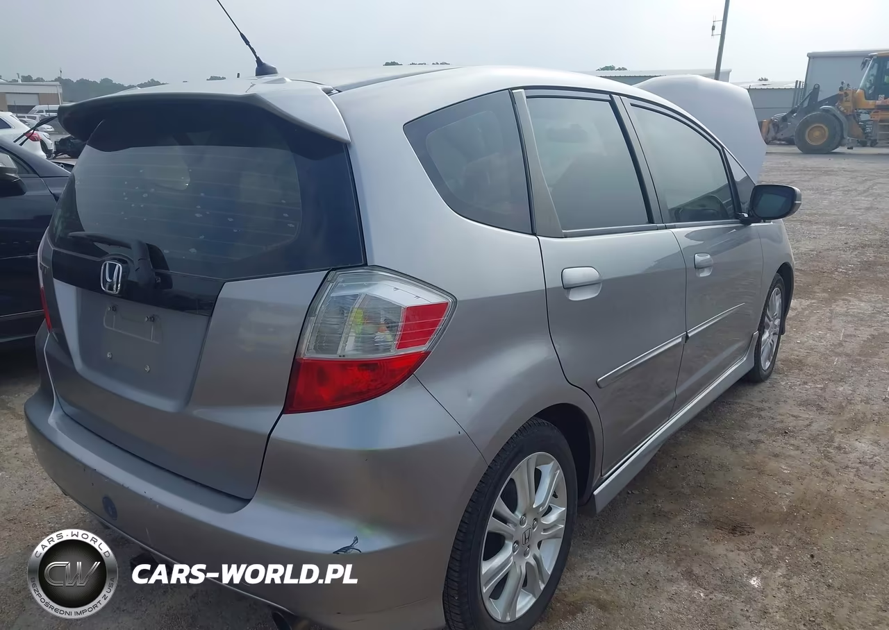 2009 Honda Fit Sport VIN:JHMGE88649S009212 - 4
