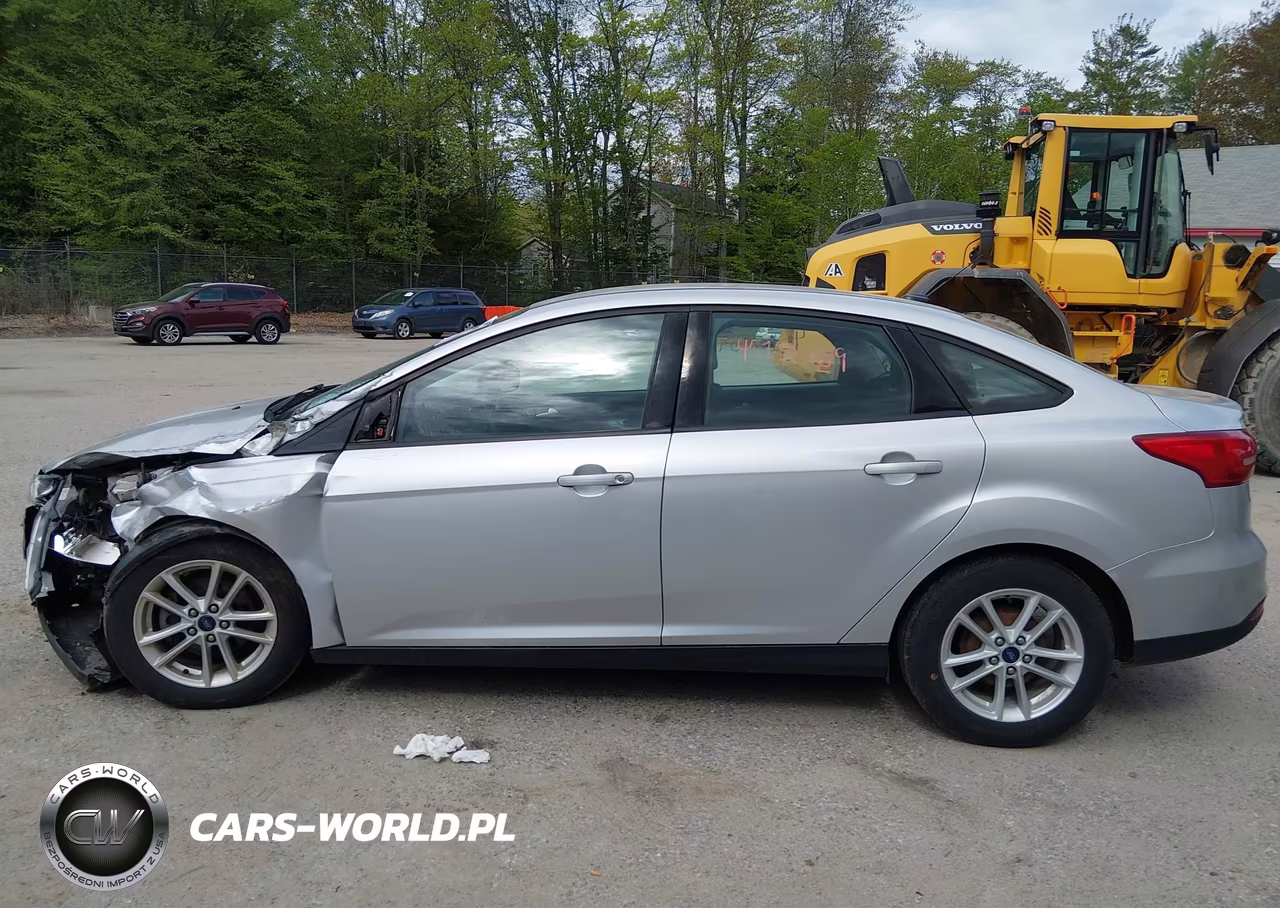 2017 Ford Focus Se VIN:1FADP3F2XHL330445 - 15