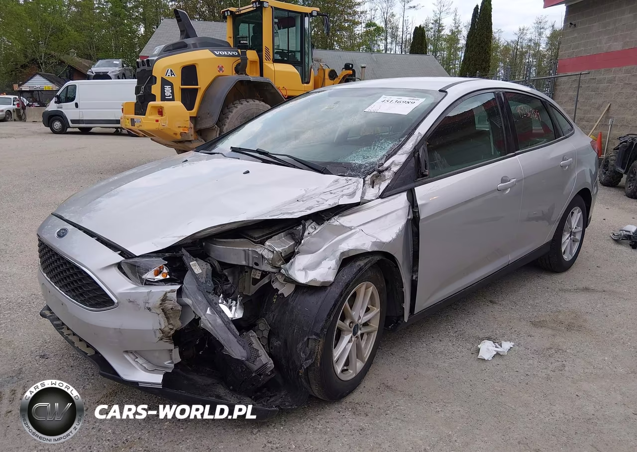 2017 Ford Focus Se VIN:1FADP3F2XHL330445 - 2