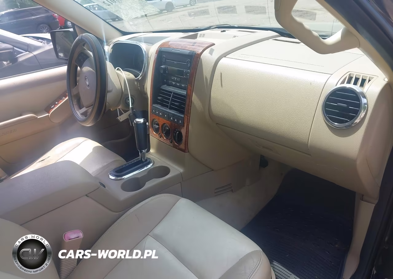 2007 Ford Explorer Eddie Bauer VIN:1FMEU74897UA74132 - 5