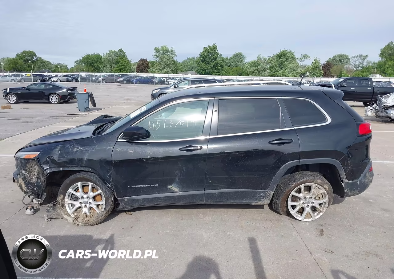 2014 Jeep Cherokee Latitude VIN:1C4PJMCB5EW185991 - 15
