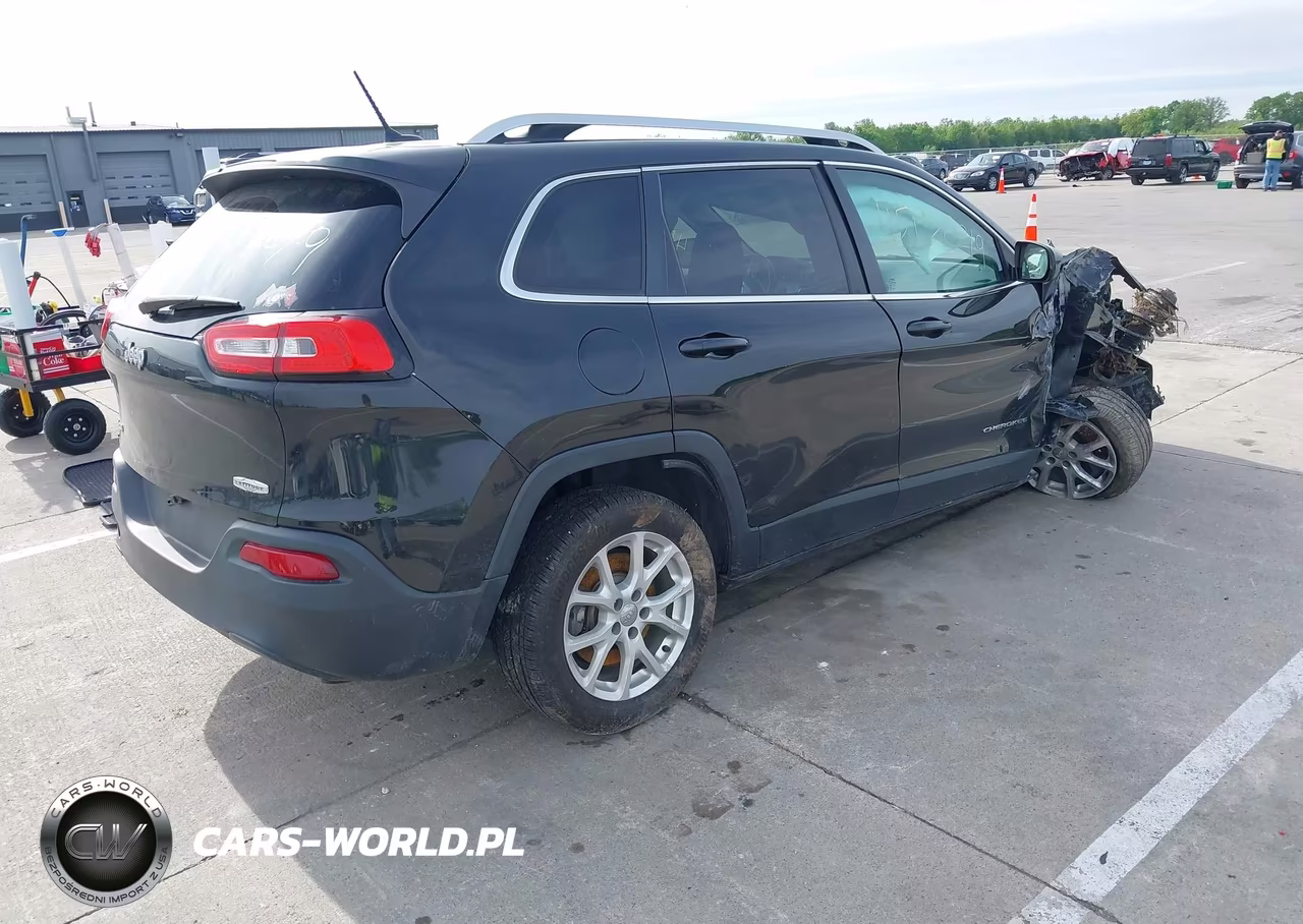 2014 Jeep Cherokee Latitude VIN:1C4PJMCB5EW185991 - 4