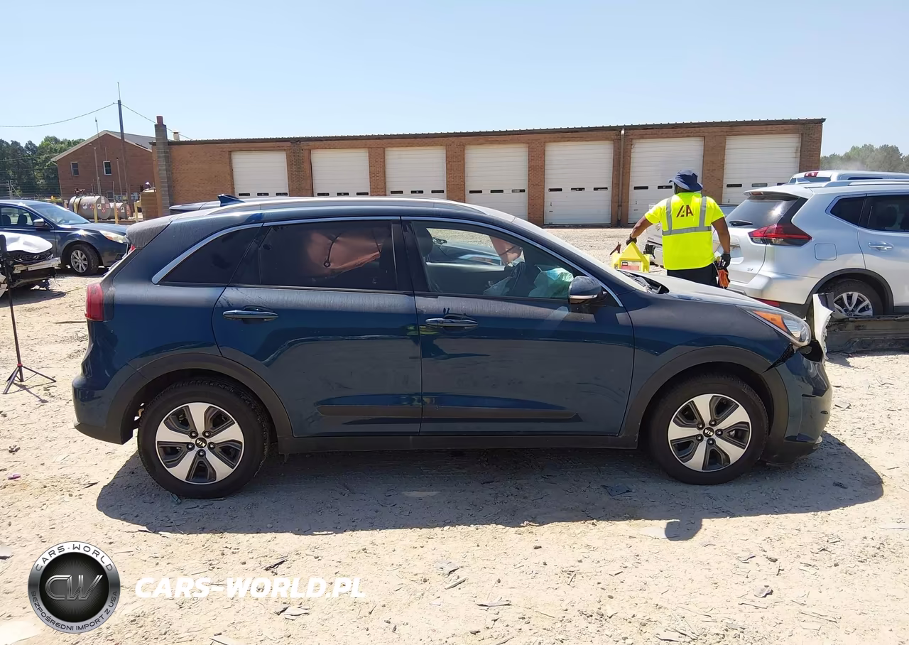 2017 Kia Niro Ex VIN:KNDCC3LC9H5037350 - 14