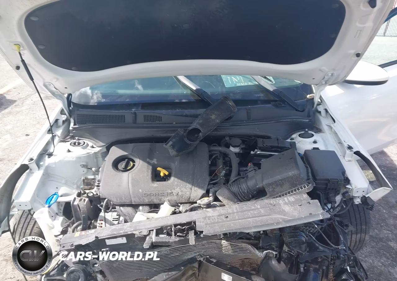 2020 Kia Forte Lxs VIN:3KPF24AD6LE164779 - 10