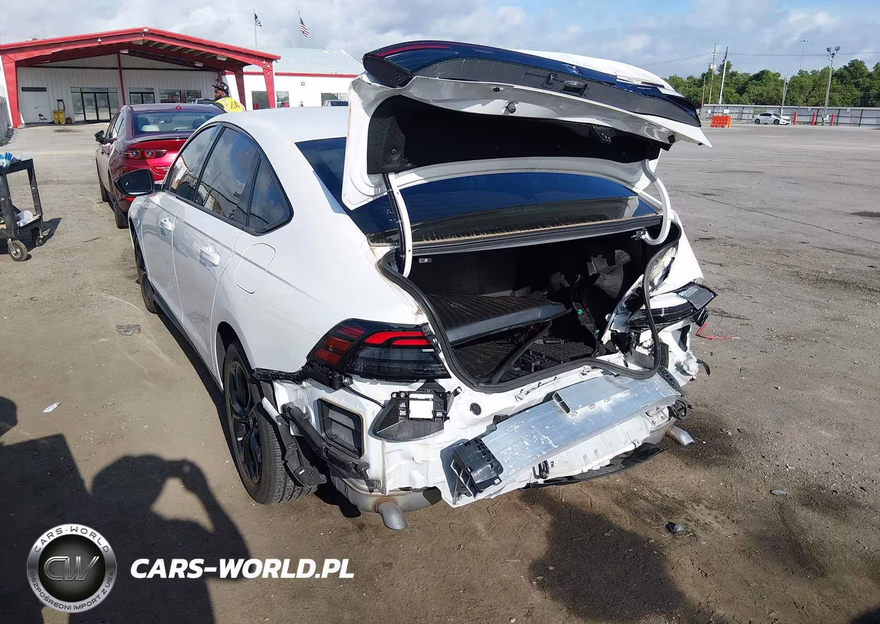 2025 Honda Accord Se VIN:1HGCY1F42SA015507 - 3