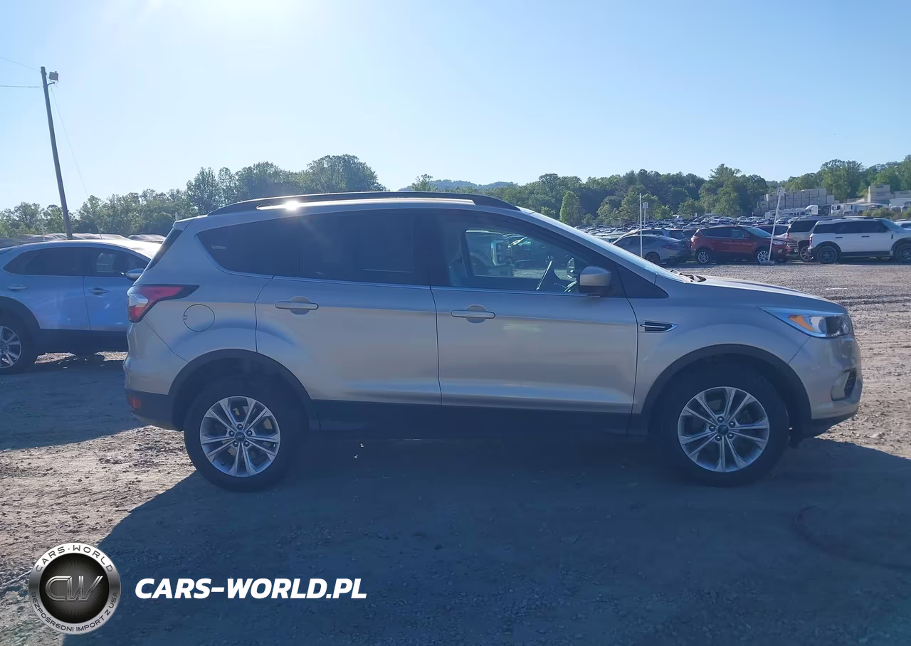 2018 Ford Escape Se VIN:1FMCU0GD3JUC73305 - 13