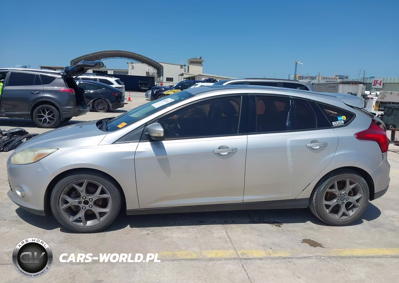 2013 Ford Focus Se VIN:1FADP3K21DL344508 - 14
