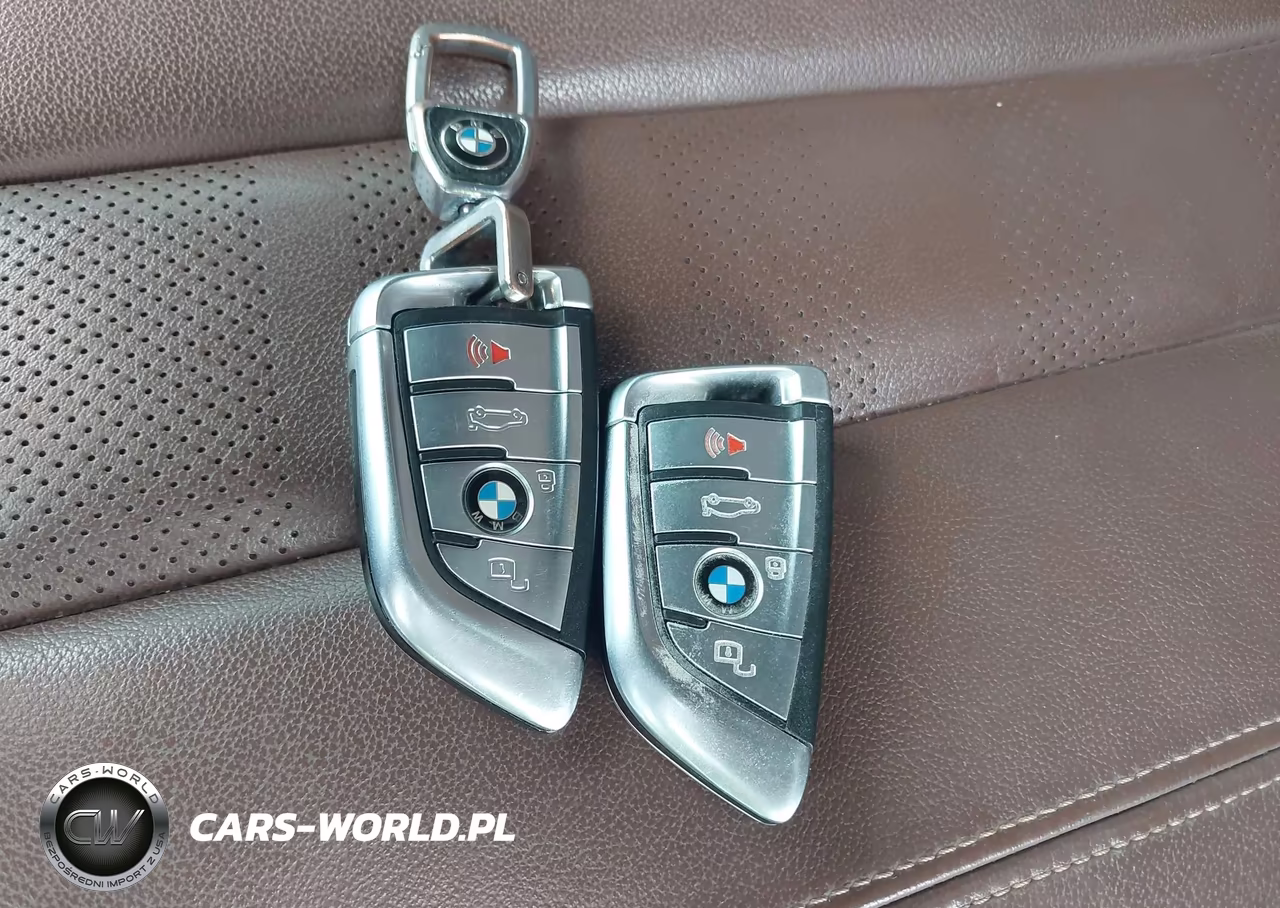 2019 BMW X5 xDrive40I VIN:5UXCR6C54KLL11797 - 11