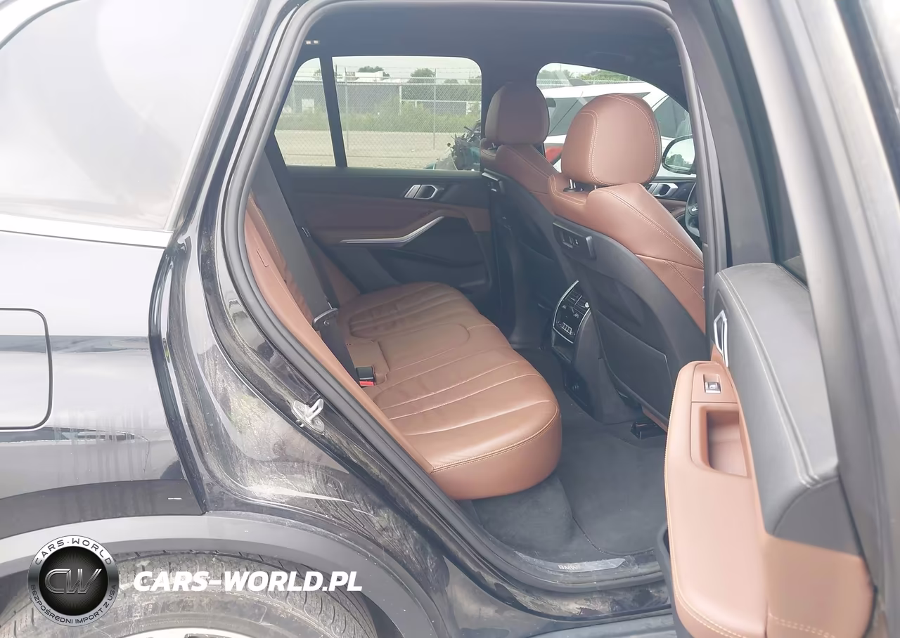 2019 BMW X5 xDrive40I VIN:5UXCR6C54KLL11797 - 8