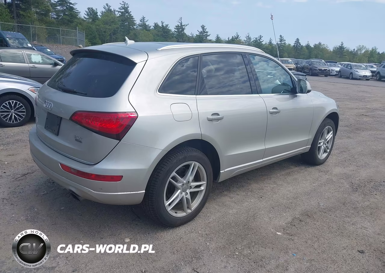 2017 Audi Q5 2.0T Premium VIN:WA1L2AFPXHA020287 - 4