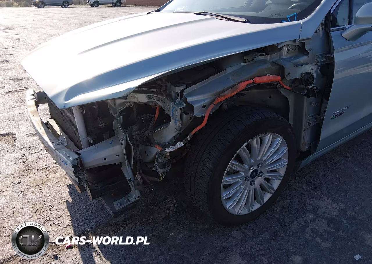 2014 Ford Fusion Energi Titanium VIN:3FA6P0SU0ER330319 - 14