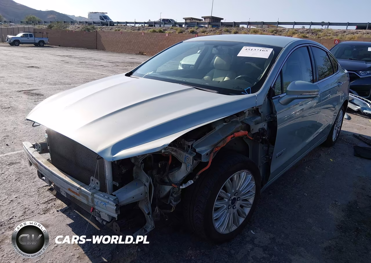 2014 Ford Fusion Energi Titanium VIN:3FA6P0SU0ER330319 - 2