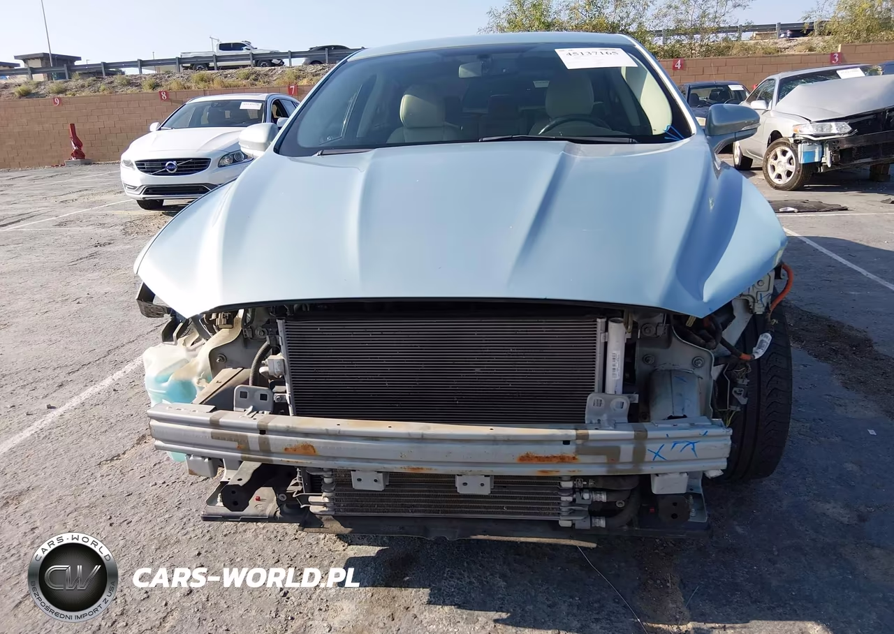 2014 Ford Fusion Energi Titanium VIN:3FA6P0SU0ER330319 - 6