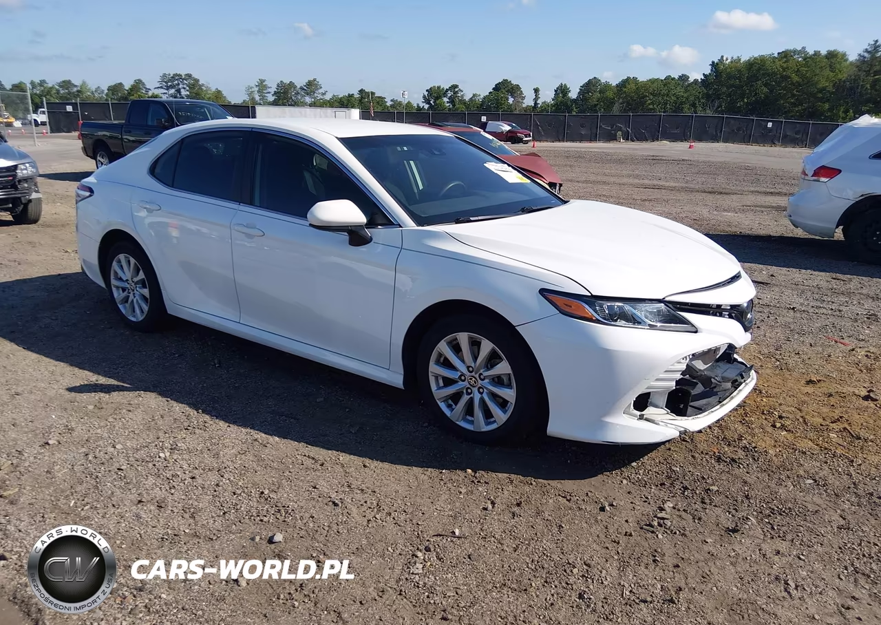 2020 Toyota Camry Le Awd – zdjęcie 1 z 16