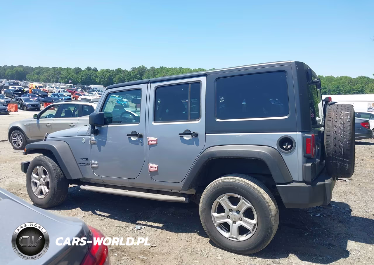 2015 Jeep Wrangler Unlimited Sport VIN:1C4BJWDG6FL761736 - 14