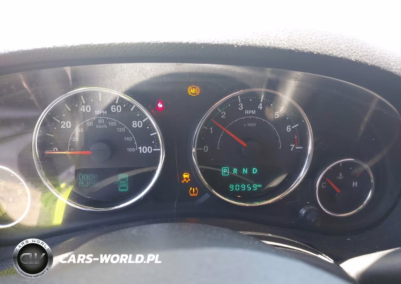 2015 Jeep Wrangler Unlimited Sport VIN:1C4BJWDG6FL761736 - 7