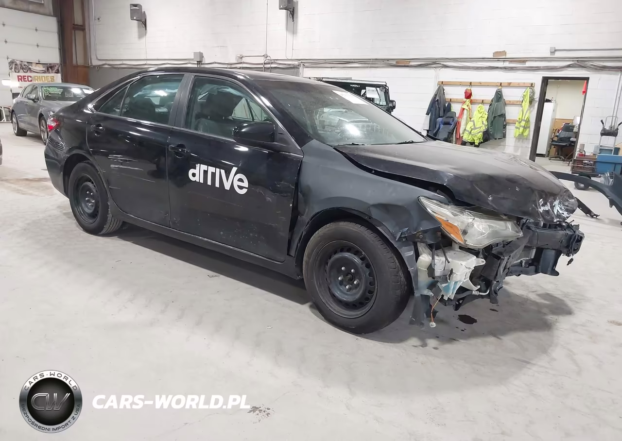 2017 Toyota Camry Hybrid Le – zdjęcie 1 z 17