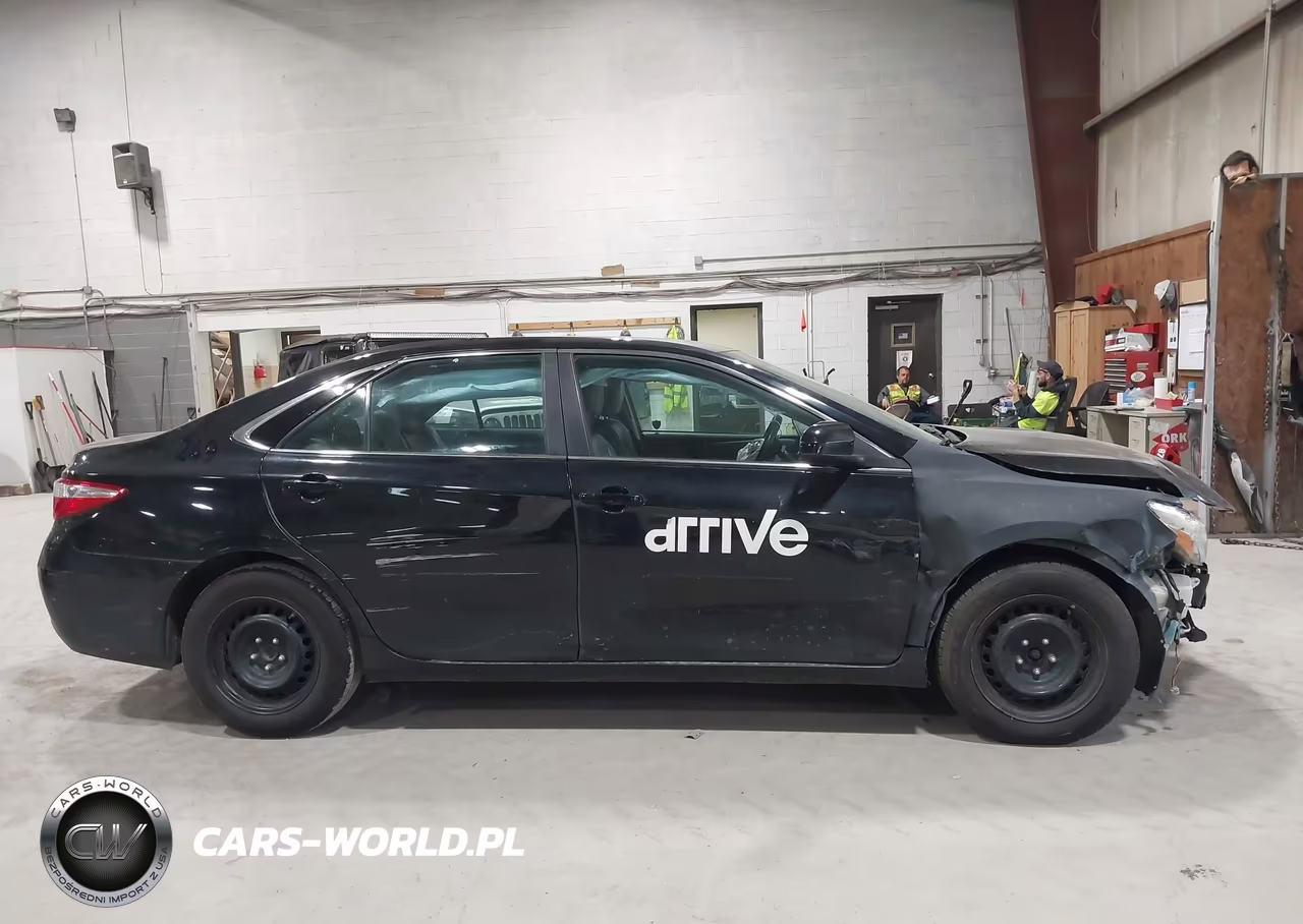 2017 Toyota Camry Hybrid Le VIN:4T1BD1FK2HU206741 - 14