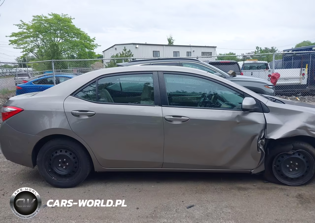 2015 Toyota Corolla Le VIN:2T1BURHE3FC466313 - 13