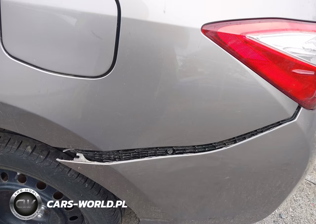 2015 Toyota Corolla Le VIN:2T1BURHE3FC466313 - 18