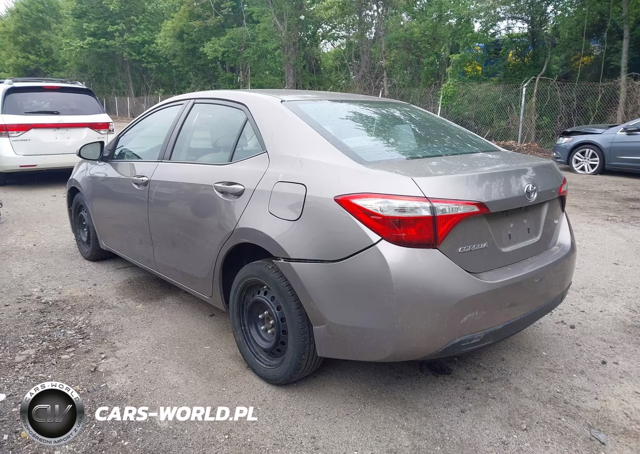 2015 Toyota Corolla Le VIN:2T1BURHE3FC466313 - 3