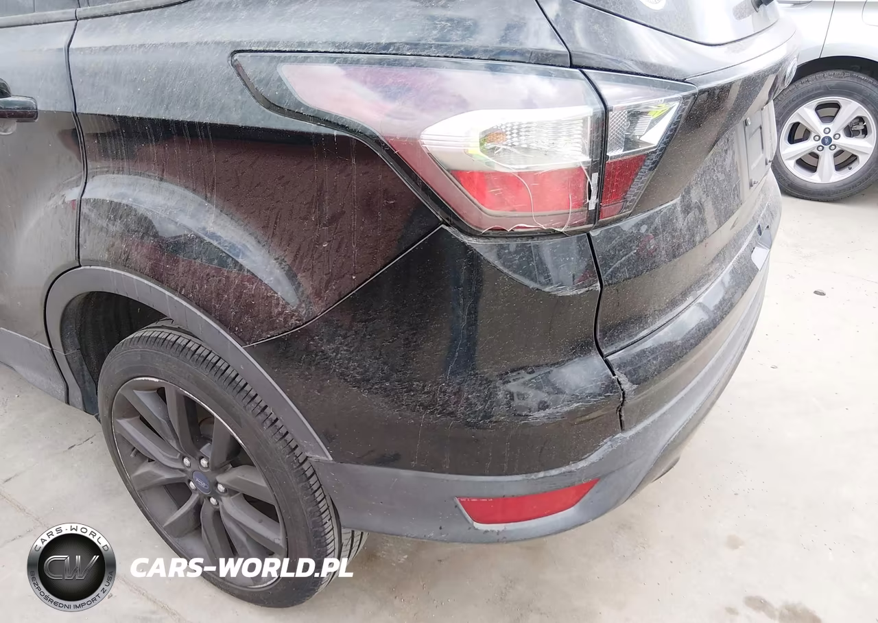 2017 Ford Escape Se VIN:1FMCU0GD0HUC88130 - 6