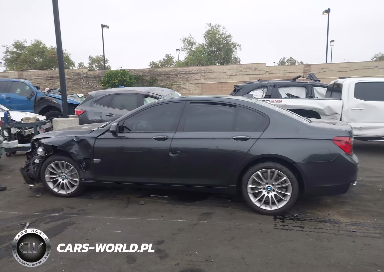 2015 BMW 750I VIN:WBAYA8C57FGK19704 - 15