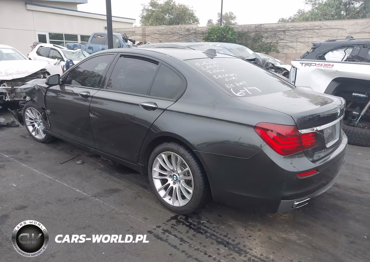 2015 BMW 750I VIN:WBAYA8C57FGK19704 - 3