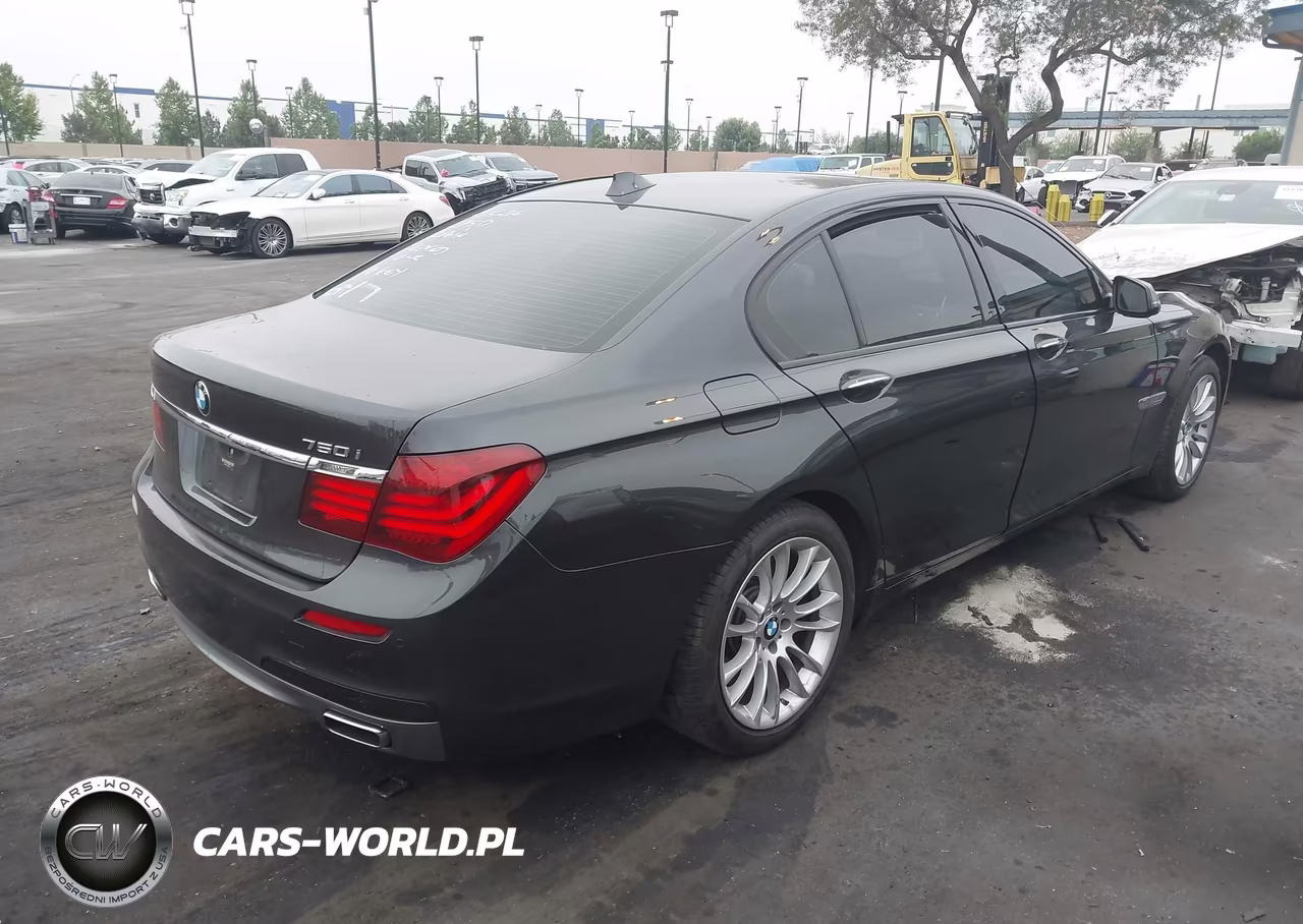 2015 BMW 750I VIN:WBAYA8C57FGK19704 - 4