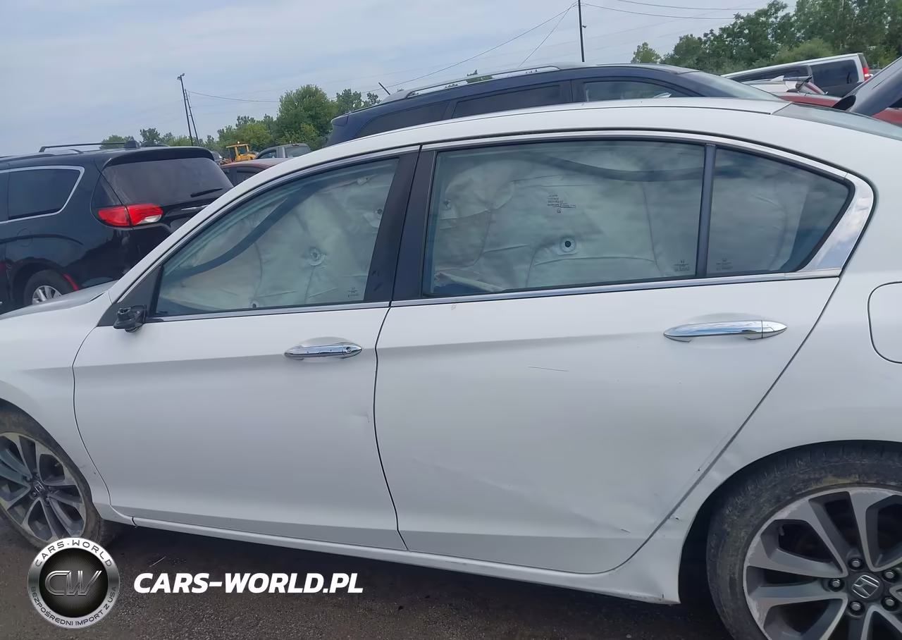 2015 Honda Accord Sport VIN:1HGCR2F57FA273541 - 14