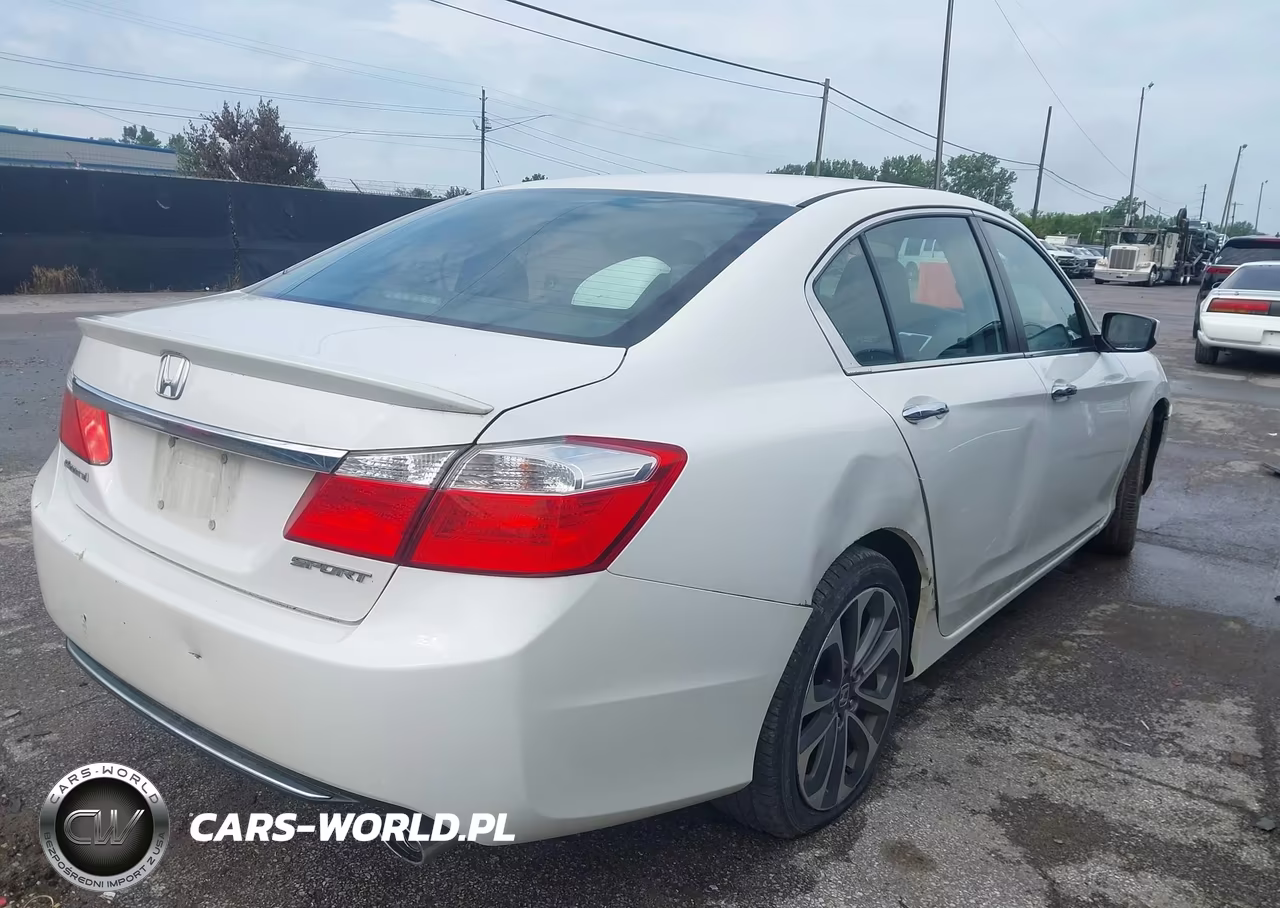 2015 Honda Accord Sport VIN:1HGCR2F57FA273541 - 4